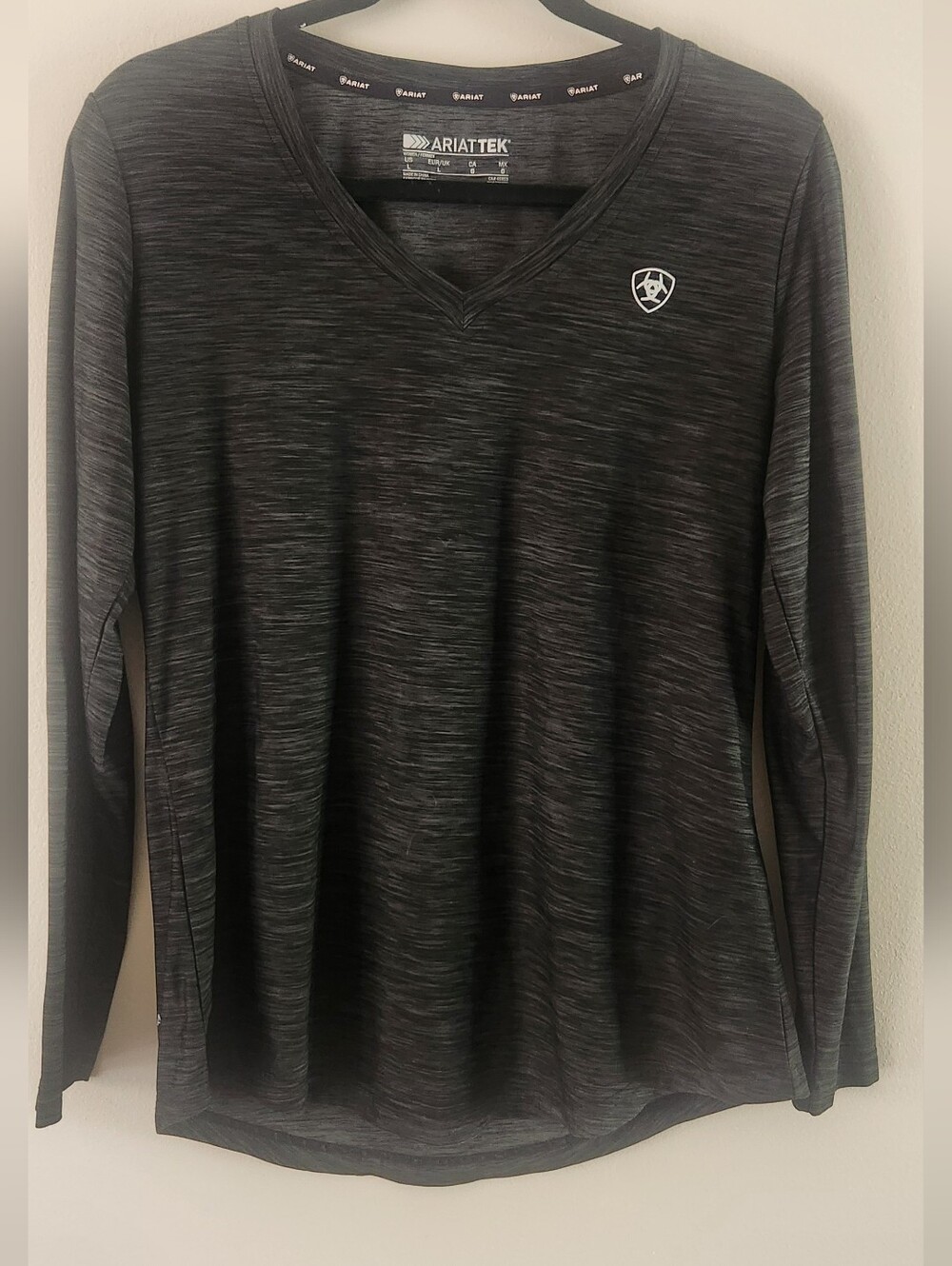 Ariat Tek Black Heather V-Neck Long Sleeve - Large